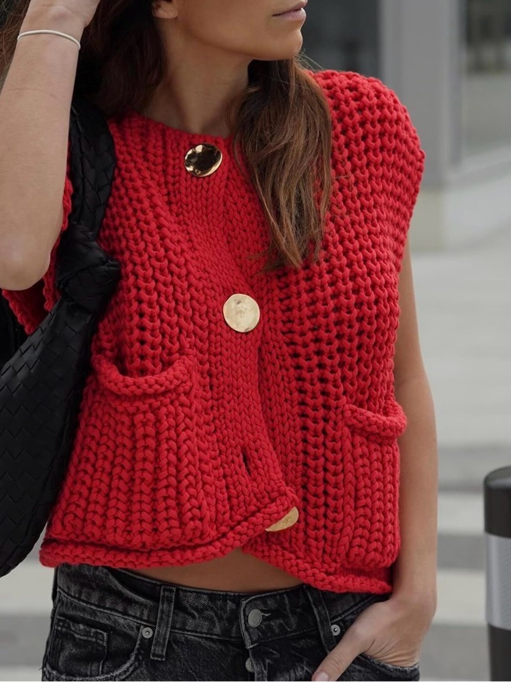 Women’s M Red Chunky Knit Button Front Vest Sweater